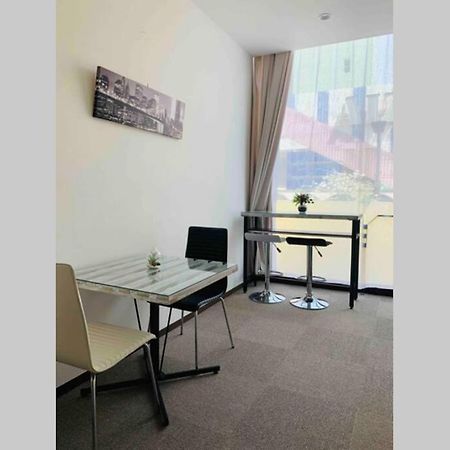 Ferienwohnung ひまわり 向日葵 Himawari Takamatsu Exterior foto