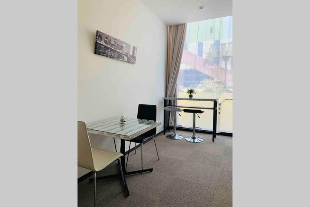Ferienwohnung ひまわり 向日葵 Himawari Takamatsu Exterior foto